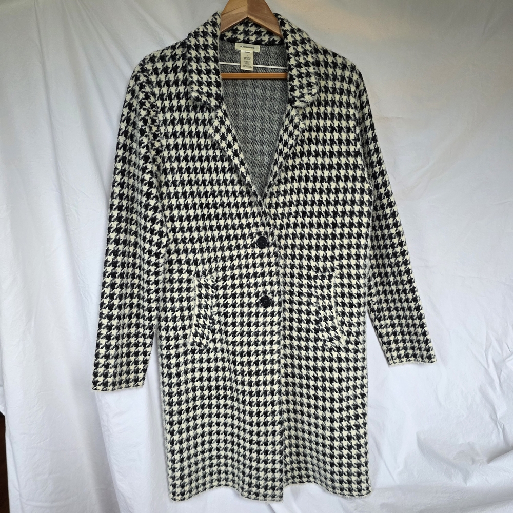 Max Studio Black and White Houndstooth Blazer